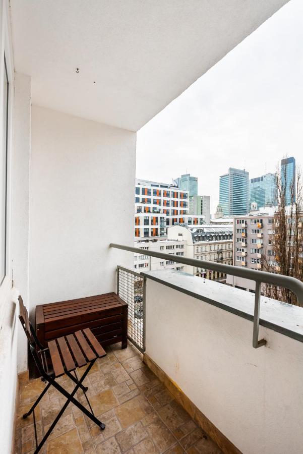 ורשה Metro Swietokrzyska Boho Aesthetic Apartment מראה חיצוני תמונה